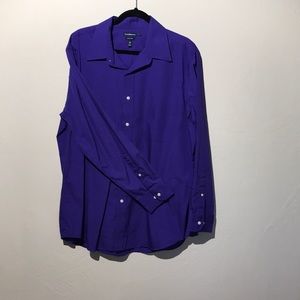 Like new, men’s royal Purple L/S dress shirt.